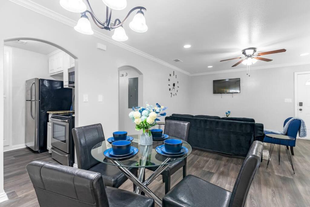 Family Friendly 2Bdrm-Walk To At&T/Cowboys Stadium Arlington Buitenkant foto